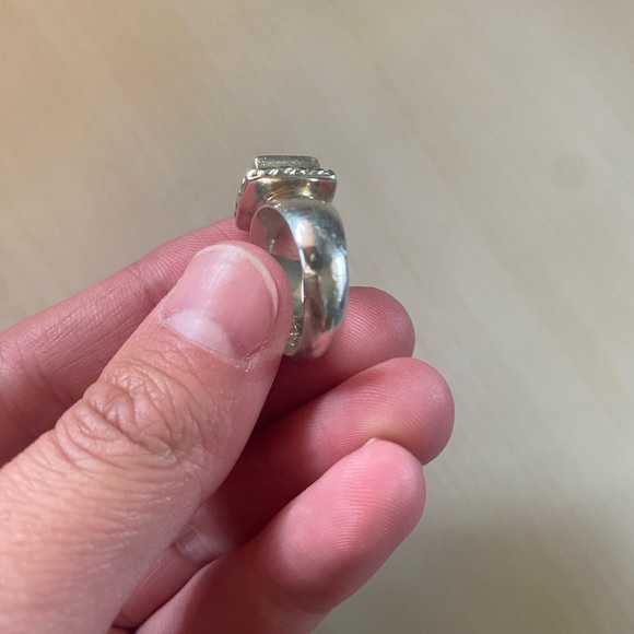 Silpada cubic zirconia Elizabeth square solitaire ring - Picture 2 of 4